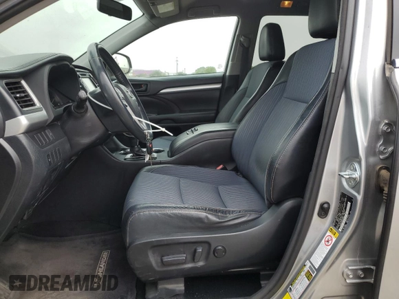 2016 Toyota Highlander LE Plus with VIN 5TDZKRFH9GS165569, listed as a Copart auction lot 60481085 with 133,422 mi miles and Salvage title. Bid and sale history available at DreamBid. Image 7.