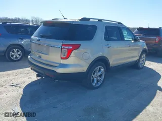 2011 Ford Explorer Limited with VIN 1FMHK8F89BGA76217, listed as a IAAI auction lot 41898647 with 186,307 mi miles. Bid and sale history available at carsss.com. Image 4.