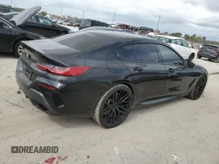 2021 BMW 8 Series M850i with VIN WBAGV8C08MCF72058, listed as a Copart auction lot 82167593 with 36,132 mi miles and Clean Title. Bid and sale history available at carsss.com. Image 3.
