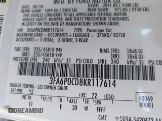 2019 Ford Fusion SEL with VIN 3FA6P0CD8KR117614, listed as a IAAI auction lot 42105025 with 135,801 mi miles and . Bid and sale history available at DreamBid. Image 9.