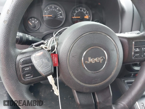 2015 Jeep Patriot Sport with VIN 1C4NJPBB3FD428835, listed as a IAAI auction lot 41637485 with 139,866 mi miles. Bid and sale history available at carsss.com. Image 11.
