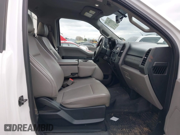 2019 Ford F-250 XL with VIN 1FDBF2A67KED43220, listed as a IAAI auction lot 41530151 with 65,176 mi miles and . Bid and sale history available at DreamBid. Image 5.