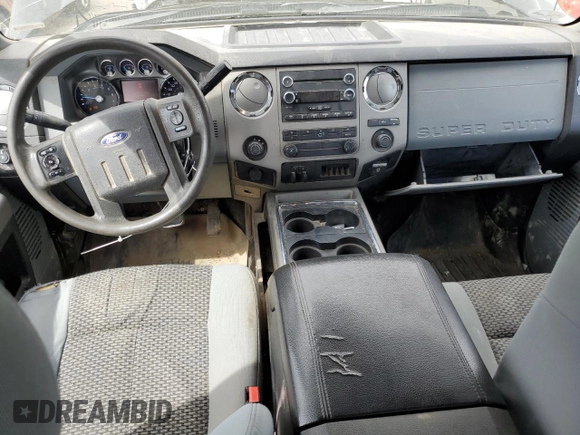 2014 Ford F-250 XL with VIN 1FT7X2B64EEA31379, listed as a Copart auction lot 54993565 with 517,261 mi miles and Clean title. Bid and sale history available at DreamBid. Image 8.