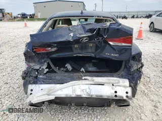 2018 Lexus IS with VIN JTHBA1D25J5068238, listed as a Copart auction lot 53168725 with 140,151 mi miles and Salvage Title. Bid and sale history available at carsss.com. Image 6.