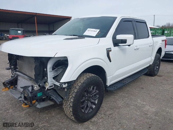 2022 Ford F-150 XL with VIN 1FTEW1E83NFC04210, listed as a IAAI auction lot 41723261 with 33,333 mi miles. Bid and sale history available at carsss.com. Image 2.