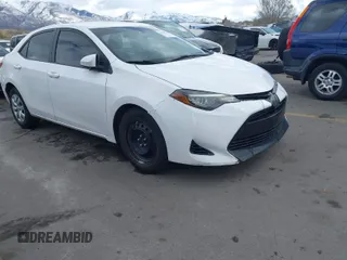 2018 Toyota Corolla L z VIN 5YFBURHE0JP852938, wystawiony jako IAAI lot #41913755 z przebiegiem 56 472 mil mil oraz . Historia ofert i sprzedaży dostępna na DreamBid. Obrazek 1.