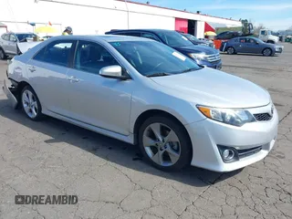 2014 Toyota Camry L with VIN 4T1BF1FK6EU853326, listed as a IAAI auction lot 41874392 with 134,532 mi miles. Bid and sale history available at carsss.com. Image 1.