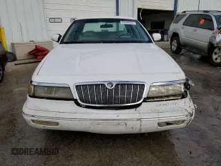1995 Mercury Grand Marquis LS z VIN 2MELM75WXSX700022, wystawiony jako Copart lot #85558564 z przebiegiem 160 658 mil mil oraz Szkoda całkowita • Salvage title. Historia ofert i sprzedaży dostępna na DreamBid. Obrazek 5.