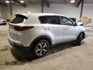 2020 Kia Sportage LX z VIN KNDPMCAC8L7661090, wystawiony jako Copart lot #53094205 z przebiegiem 35 990 mil mil oraz Szkoda całkowita • Salvage title. Historia ofert i sprzedaży dostępna na DreamBid. Obrazek 3.