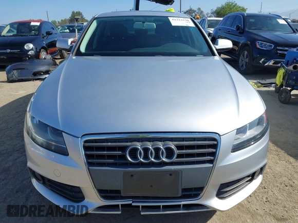 2011 Audi A4 Premium z VIN WAUAFAFL0BN039748, wystawiony jako IAAI lot #42323530 z przebiegiem 152 038 mil mil oraz . Historia ofert i sprzedaży dostępna na DreamBid. Obrazek 12.