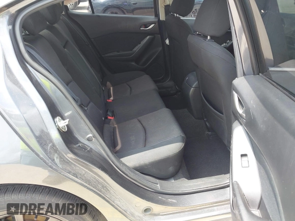 2014 Mazda 3 i Touring z VIN JM1BM1V75E1153967, wystawiony jako IAAI lot #42043936 z przebiegiem 147 580 mil mil oraz . Historia ofert i sprzedaży dostępna na DreamBid. Obrazek 8.
