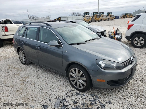 2014 Volkswagen Jetta SportWagen TDI w/Sunroof & Nav with VIN 3VWPL7AJ6EM609214, listed as a Copart auction lot 42513775 with 72284 miles and Salvage Title. Bid and sale history available at carsss.com. Image 4.