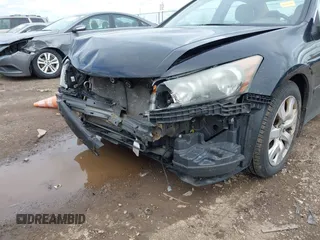 2010 Honda Accord EX-L z VIN 1HGCP3F85AA016912, wystawiony jako IAAI lot #42073686 z przebiegiem 210 144 mil mil oraz . Historia ofert i sprzedaży dostępna na DreamBid. Obrazek 6.