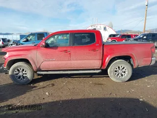 2018 Toyota Tacoma SR with VIN 3TMCZ5AN2JM134145, listed as a IAAI auction lot 41124645 with 61,302 mi miles. Bid and sale history available at carsss.com. Image 15.