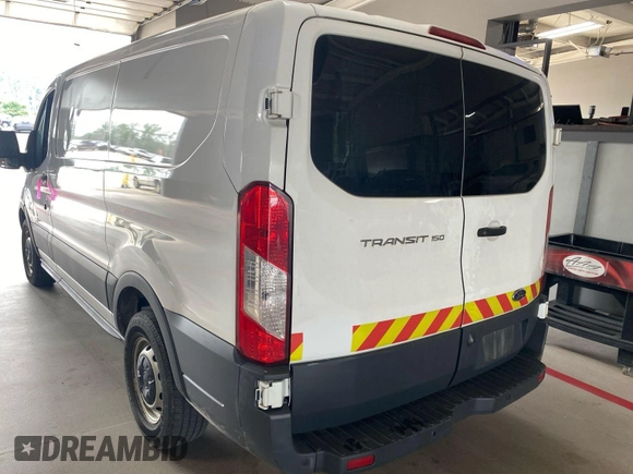 2018 Ford Transit с VIN 1FTYE1YM9JKB52110, выставлен на аукционе IAAI как лот 42610426 с пробегом 156 532 миль миль и . История ставок и продаж доступна на DreamBid. Изображение 5.