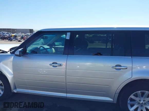 2011 Ford Flex SEL z VIN 2FMGK5CC6BBD33666, wystawiony jako IAAI lot #42237123 z przebiegiem 205 239 mil mil oraz . Historia ofert i sprzedaży dostępna na DreamBid. Obrazek 15.