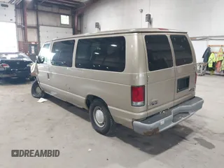 2000 Ford Econoline Passenger XL z VIN 1FMRE1129YHA94046, wystawiony jako IAAI lot #42240740 z przebiegiem 215 936 mil mil oraz . Historia ofert i sprzedaży dostępna na DreamBid. Obrazek 3.