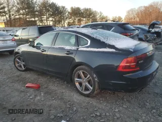2017 Volvo S90 Momentum with VIN YV1102AK0H1006431, listed as a Copart auction lot 86721774 with 109,364 mi miles and Salvage Title. Bid and sale history available at carsss.com. Image 2.