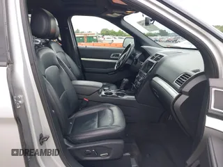 2017 Ford Explorer XLT z VIN 1FM5K8D88HGC35582, wystawiony jako IAAI lot #39443704 z przebiegiem 75 251 mil mil oraz . Historia ofert i sprzedaży dostępna na DreamBid. Obrazek 5.