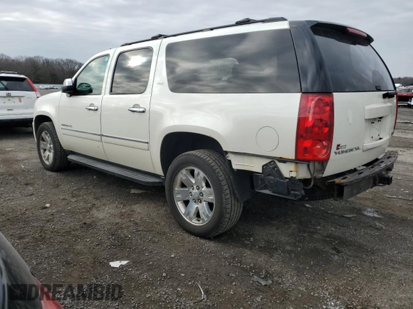 2014 GMC Yukon XL SLT with VIN 1GKS2KE79ER166951, listed as a Copart auction lot 87599315 with 205,084 mi miles and Clean Title. Bid and sale history available at carsss.com. Image 2.