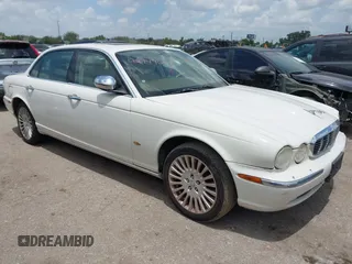 2007 Jaguar XJ Vanden Plas with VIN SAJWA82B77SH16109, listed as a IAAI auction lot 42749658 with 185,772 mi miles and . Bid and sale history available at DreamBid. Image 1.