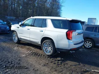 2024 GMC Yukon Denali with VIN 1GKS2DKL2RR285492, listed as a IAAI auction lot 41533302 with 7,769 mi miles. Bid and sale history available at carsss.com. Image 3.