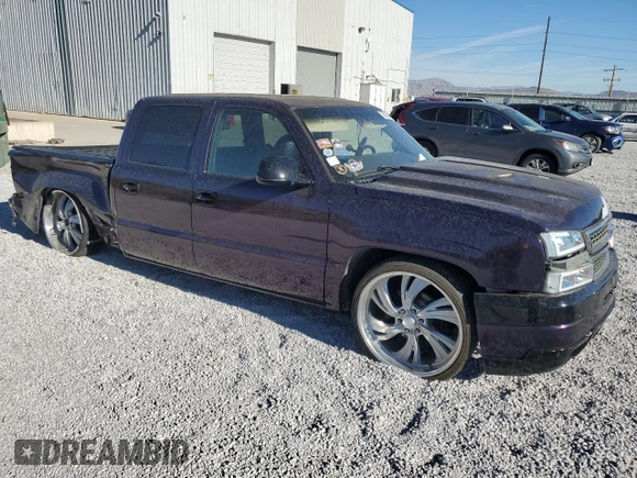 2005 Chevrolet Silverado 1500 with VIN 2GCFC13T251325270, listed as a Copart auction lot 75061414 with Not Provided miles and Salvage Title. Bid and sale history available at DreamBid. Image 4.