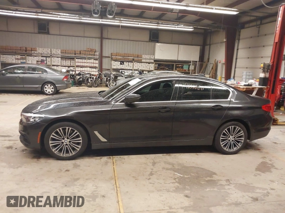 2019 BMW 5 Series 540i xDrive with VIN WBAJE7C53KWW12941, listed as a IAAI auction lot 41016611 with 77,499 mi miles and . Bid and sale history available at DreamBid. Image 14.