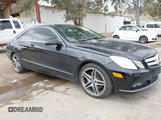 2010 Mercedes-Benz E 350 with VIN WDDKJ5GB8AF042429, listed as a IAAI auction lot 42194496 with 158,320 mi miles and . Bid and sale history available at DreamBid. Image 1.