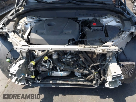 2020 Volvo XC60 Momentum z VIN YV4102DK8L1429104, wystawiony jako IAAI lot #42432652 z przebiegiem 35 429 mil mil oraz . Historia ofert i sprzedaży dostępna na DreamBid. Obrazek 6.