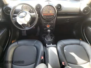 2015 MINI Countryman с VIN WMWZB3C58FWR45081, выставлен на аукционе Copart как лот 48684725 с пробегом 113 393 миль миль и Списание • Salvage title. История ставок и продаж доступна на DreamBid. Изображение 8.