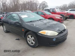 2002 Mercury Cougar z VIN 1ZWFT61L125601770, wystawiony jako IAAI lot #41501524 z przebiegiem 132 335 mil mil oraz . Historia ofert i sprzedaży dostępna na DreamBid. Obrazek 1.