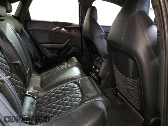 2018 Audi S6 Premium Plus z VIN WAUFFAFC3JN069671, wystawiony jako Copart lot #86125084 z przebiegiem Nie podano mil oraz Szkoda całkowita • Salvage title. Historia ofert i sprzedaży dostępna na DreamBid. Obrazek 10.