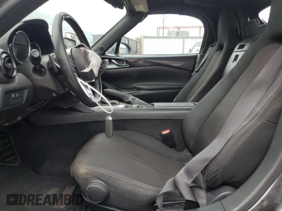 2016 Mazda MX-5 Miata Club z VIN JM1NDAC73G0103805, wystawiony jako Copart lot #51724195 z przebiegiem 76 522 mil mil oraz Szkoda całkowita • Salvage title. Historia ofert i sprzedaży dostępna na DreamBid. Obrazek 7.