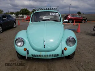 1971 Volkswagen Beetle with VIN 1112947468, listed as a Copart auction lot 46689684 with 33,508 mi miles and Clean Title. Bid and sale history available at DreamBid. Image 5.