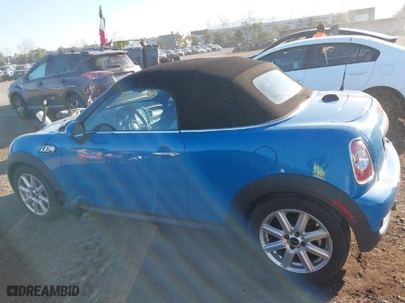 2013 MINI Cooper Roadster S with VIN WMWSY3C58DT565849, listed as a IAAI auction lot 41644818 with NaN miles. Bid and sale history available at carsss.com. Image 14.