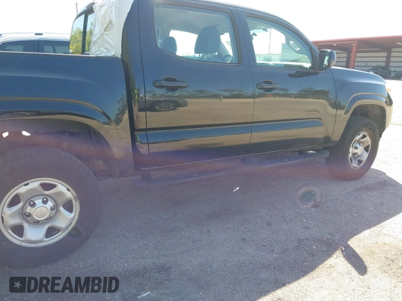 2016 Toyota Tacoma SR5 with VIN 5TFAX5GN1GX055850, listed as a IAAI auction lot 41828806 with 111,655 mi miles. Bid and sale history available at carsss.com. Image 18.