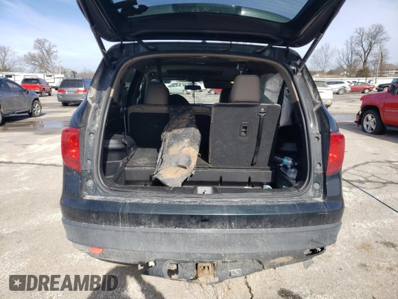 2017 Honda Pilot EX-L with VIN 5FNYF6H56HB008475, listed as a Copart auction lot 46135615 with 163,217 mi miles and Salvage Title. Bid and sale history available at DreamBid. Image 6.