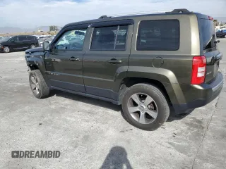 2016 Jeep Patriot Latitude with VIN 1C4NJRFB3GD586468, listed as a Copart auction lot 43583485 with 82,164 mi miles and Salvage Title. Bid and sale history available at carsss.com. Image 2.