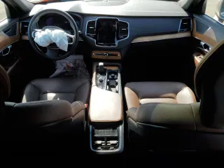 2023 Volvo XC90 Plus with VIN YV4062PN8P1984589, listed as a Copart auction lot 48710965 with 26,945 mi miles and Salvage Title. Bid and sale history available at carsss.com. Image 8.