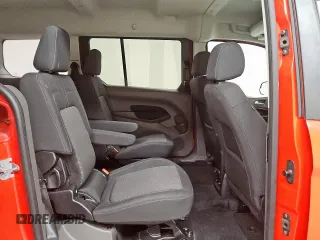 2019 Ford Transit Connect XLT z VIN NM0GE9F2XK1389706, wystawiony jako Copart lot #60796105 z przebiegiem 90 720 mil mil oraz Czysty tytuł • Clean title. Historia ofert i sprzedaży dostępna na DreamBid. Obrazek 11.