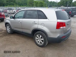 2013 Kia Sorento LX с VIN 5XYKT3A16DG419494, выставлен на аукционе IAAI как лот 42501875 с пробегом 152 100 миль миль и . История ставок и продаж доступна на DreamBid. Изображение 3.