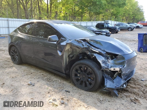2024 Tesla Model Y Long Range с VIN 7SAYGDEE9RA230998, выставлен на аукционе Copart как лот 51682025 с пробегом Не указан миль и Списание • Salvage title. История ставок и продаж доступна на DreamBid. Изображение 4.