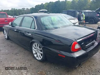 2008 Jaguar XJ 8 with VIN SAJWA71B48SH27792, listed as a IAAI auction lot 40399475 with Not Provided miles and . Bid and sale history available at DreamBid. Image 3.