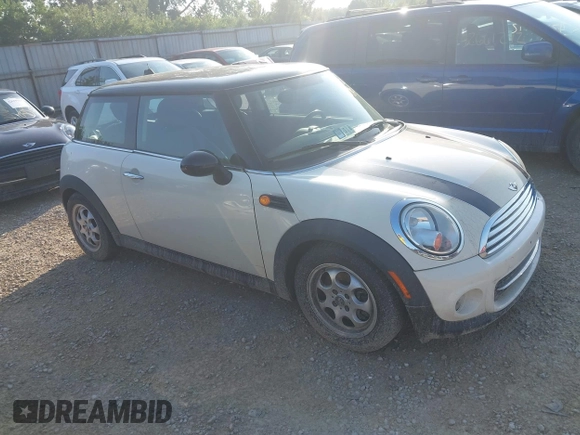2013 MINI Hardtop with VIN WMWSU3C5XDT687396, listed as a IAAI auction lot 42669510 with 116,143 mi miles and . Bid and sale history available at DreamBid. Image 1.
