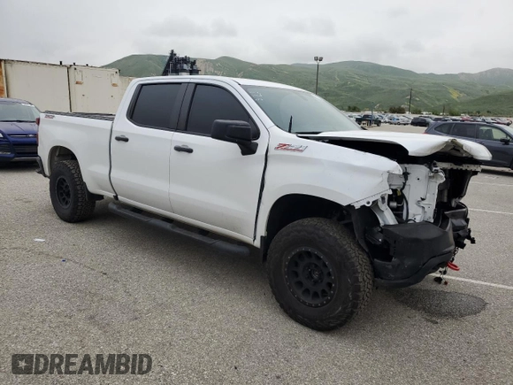 2020 Chevrolet Silverado 1500 Custom Trail Boss with VIN 3GCPYCEF5LG269424, listed as a Copart auction lot 47795493 with 64,297 mi miles and Salvage Title. Bid and sale history available at DreamBid. Image 4.
