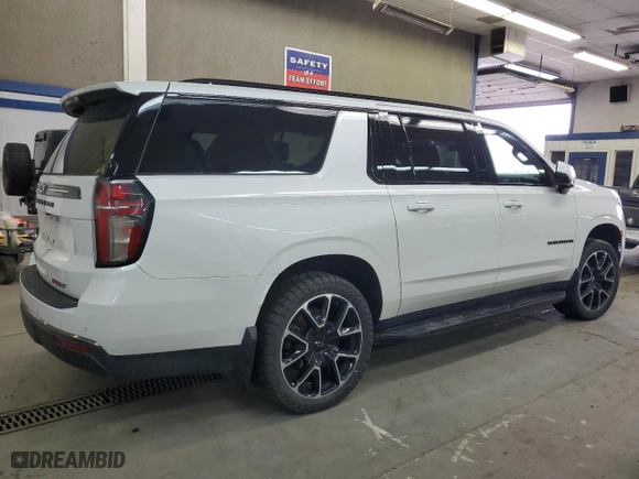 2022 Chevrolet Suburban RST with VIN 1GNSKEKD4NR341895, listed as a Copart auction lot 45866445 with 47,571 mi miles and Salvage Title. Bid and sale history available at carsss.com. Image 3.