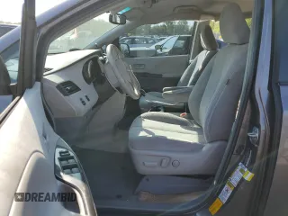 2014 Toyota Sienna LE with VIN 5TDJK3DC0ES080201, listed as a Copart auction lot 55147745 with 133,216 mi miles and Salvage Title. Bid and sale history available at DreamBid. Image 7.