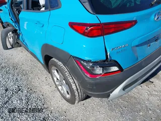 2023 Hyundai Kona SEL with VIN KM8K3CAB0PU961794, listed as a IAAI auction lot 41071018 with 8,988 mi miles and . Bid and sale history available at DreamBid. Image 18.