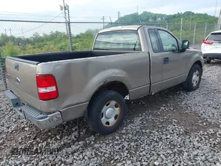 2004 Ford F-150 XL z VIN 1FTRF12W14NB24381, wystawiony jako IAAI lot #42279771 z przebiegiem 160 000 mil mil oraz . Historia ofert i sprzedaży dostępna na DreamBid. Obrazek 4.